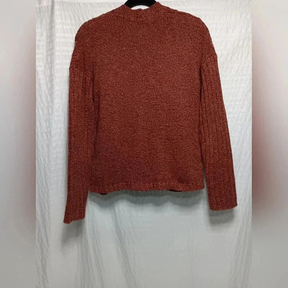 Woolrich 1/2 Zip ladies V Neck Cable Knit Sweater.  Size S. - Picture 2 of 8